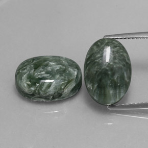 Gemas de serafinita verde natural de 13,60 ct, corte óvalo, opaco