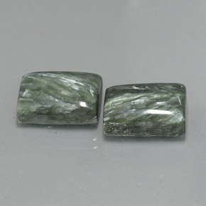 Gemas de serafinita verde natural de  ct, baguette, opaco