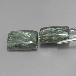 Gemas de serafinita verde natural de  ct, baguette, opaco