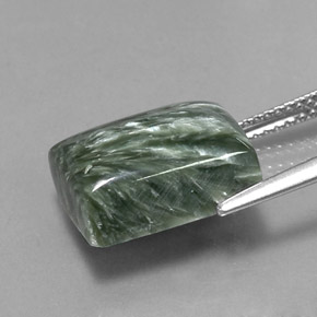 Serafinita verde natural de 8,60 ct, baguette, opaco
