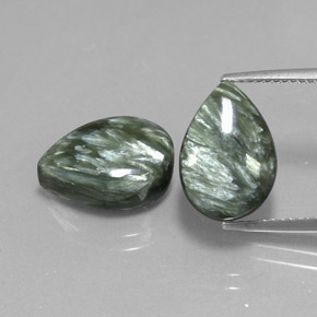 Gemas de serafinita verde natural de  ct, en forma de pera, opaco