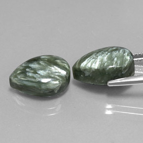Gemas de serafinita verde natural de  ct, en forma de pera, opaco