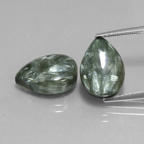 Gemas de serafinita verde natural de  ct, en forma de pera, opaco