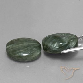 Gemas de Serafinita Verde medio natural de 18.22 ct, Ovalada, Opaco