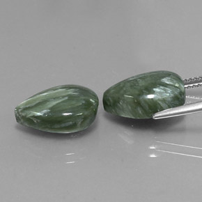 Gemas de serafinita verde natural de 10,07 ct, en forma de pera, opaco
