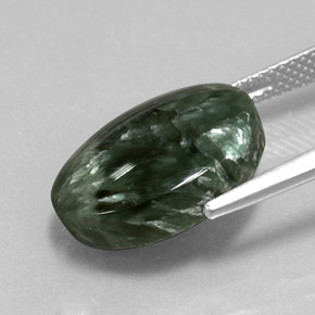 Serafinita verde natural de 7,38 ct, corte óvalo, opaco