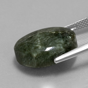 Serafinita verde natural de 9,33 ct, corte óvalo, opaco