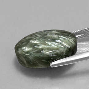 Serafinita Verde natural de 8.44 ct, Corte Óvalo, Opaco