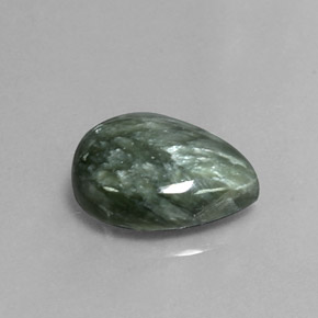 Serafinita verde natural de 4,68 ct, en forma de pera, opaco
