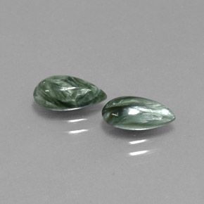 Gemas de serafinita verde natural de  ct, en forma de pera, opaco