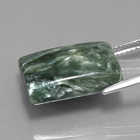 Serafinita verde natural de 10,42 ct, baguette, opaco