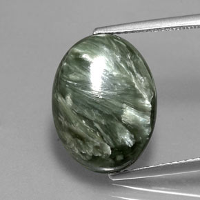 Serafinita verde natural de 8,08 ct, corte óvalo, opaco