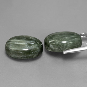 Gemas de serafinita verde natural de 12,72 ct, corte óvalo, opaco