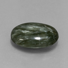 Serafinita verde natural de 5,60 ct, corte óvalo, opaco