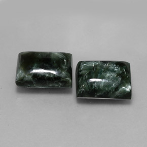 Gemas de serafinita verde natural de  ct, baguette, opaco