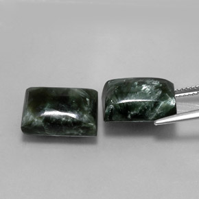 Gemas de serafinita verde natural de  ct, baguette, opaco