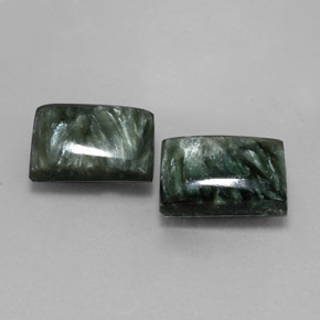 Gemas de serafinita verde natural de  ct, baguette, opaco