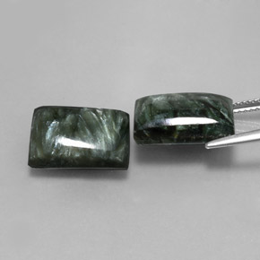 Gemas de serafinita verde natural de  ct, baguette, opaco