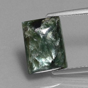 Serafinita verde natural de 3,31 ct, baguette, opaco