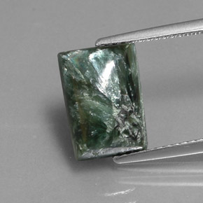 Serafinita verde natural de 3,68 ct, baguette, opaco