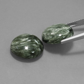 Gemas de serafinita verde natural de  ct, corte redondo, opaco