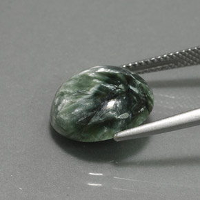 Serafinita verde natural de 6,47 ct, corte redondo, opaco