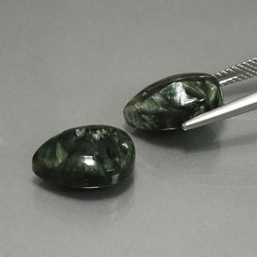 Gemas de serafinita verde natural de 11,57 ct, en forma de pera, opaco