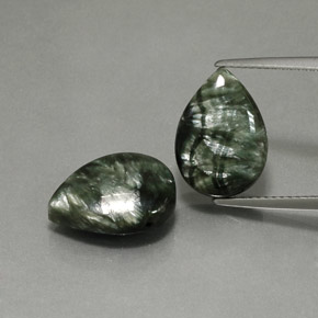 Gemas de serafinita verde natural de  ct, en forma de pera, opaco