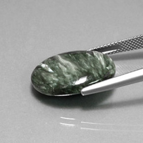 Serafinita verde natural de 11,21 ct, corte óvalo, opaco