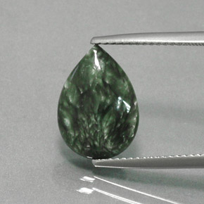Serafinita verde natural de 4,49 ct, en forma de pera, opaco