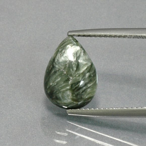 Serafinita verde natural de 3,60 ct, en forma de pera, opaco