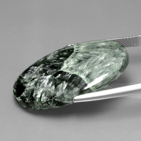 Serafinita verde natural de 28,27 ct, corte óvalo, opaco
