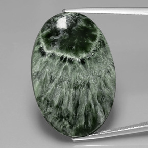 Serafinita verde natural de 28,17 ct, corte óvalo, opaco