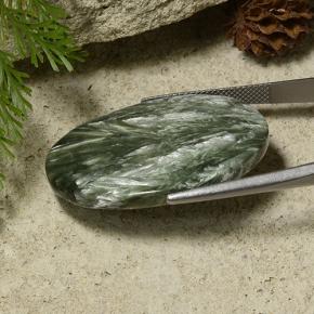 Serafinita verde natural de 29,53 ct, corte óvalo, opaco