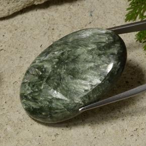 Serafinita verde natural de 55,28 ct, corte óvalo, opaco