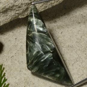 Serafinita Verde multicolor natural de 27.86 ct, Forma elegante, Opaco