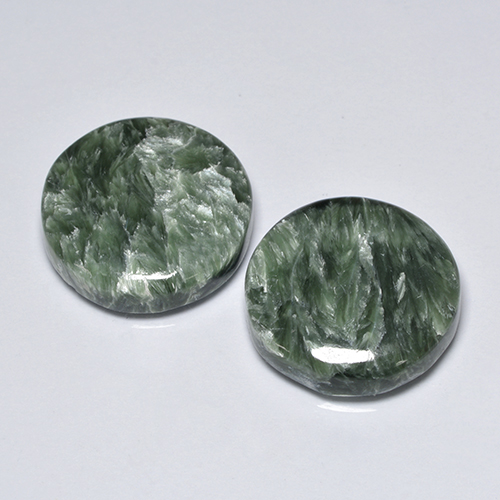 Gemas de Serafinita Verde medio natural de 16.73 ct, Corte Redondo, Opaco