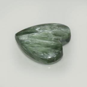 Serafinita verde natural de 7,59 ct, forma de corazón, opaco