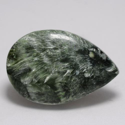 Serafinita verde natural de 8,36 ct, en forma de pera, opaco