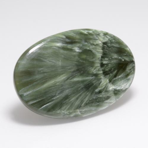 Serafinita verde natural de 15,02 ct, corte óvalo, opaco