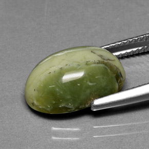 Serpentina verde natural de 5,70 ct, corte óvalo, opaco