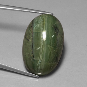 Serpentina verde natural de 36,66 ct, corte óvalo, opaco