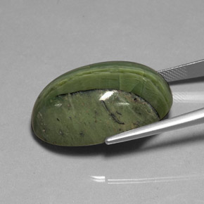 Serpentina verde natural de 36,66 ct, corte óvalo, opaco