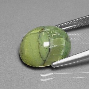 Serpentina verde natural de 8,56 ct, corte óvalo, opaco