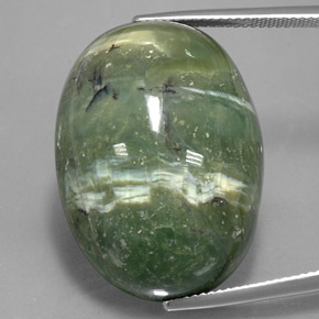 Serpentina verde natural de 42,50 ct, corte óvalo, opaco