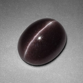 Sillimanite cat's eye marrón natural de 2,88 ct, corte óvalo, opaco