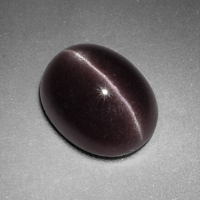 Sillimanite cat's eye marrón natural de 2,88 ct, corte óvalo, opaco