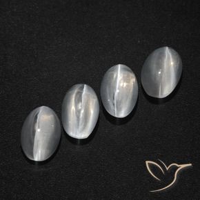 Gemas de Silimanita Ojo de Gato Blanco claro natural de 3.93 ct, Ovalada, Translúcido