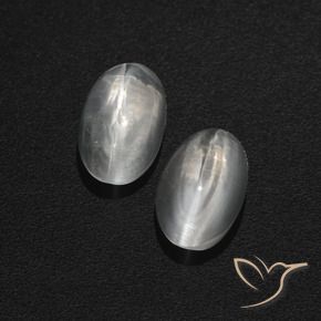 Gemas de Silimanita Ojo de Gato Blanco claro natural de 2.04 ct, Ovalada, Translúcido