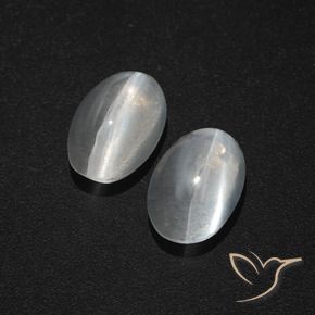 Gemas de Silimanita Ojo de Gato Blanco claro natural de 2.80 ct, Ovalada, Translúcido
